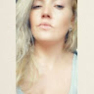 Meet your Posher, Lena